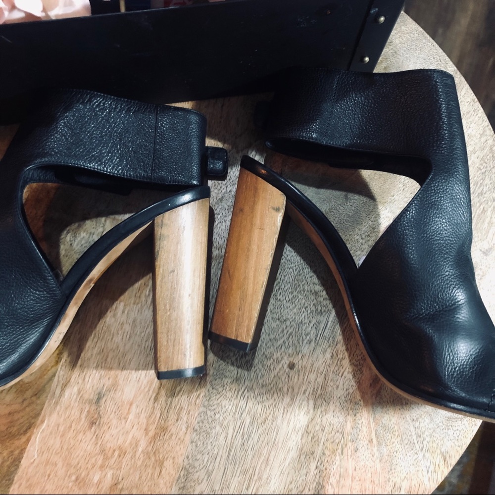 Vince Camuto Addie Open-Toe Buckle Bootie Sz 10 - Picture 10 of 10